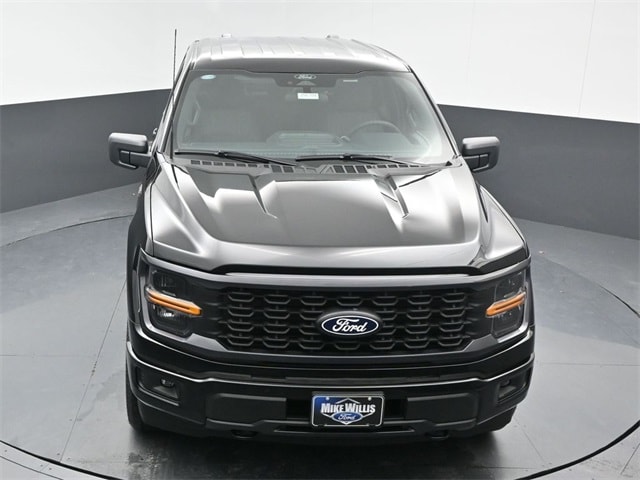 new 2025 Ford F-150 car, priced at $47,031