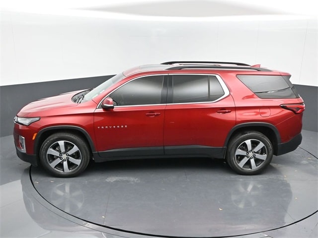 used 2022 Chevrolet Traverse car, priced at $30,194