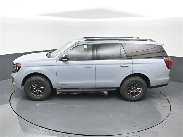 new 2025 Ford Expedition car, priced at $84,540