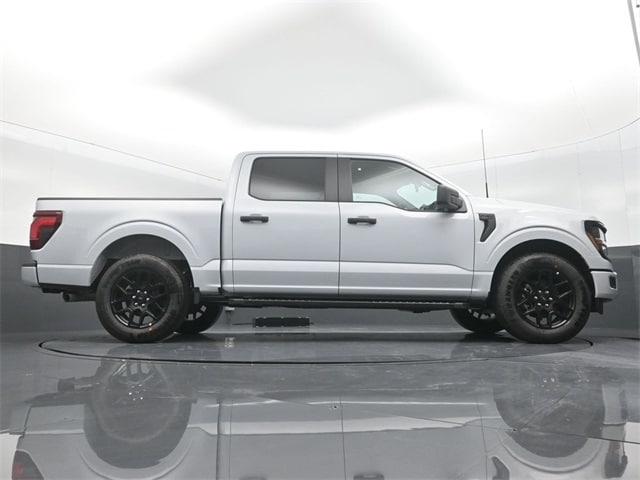 new 2025 Ford F-150 car, priced at $49,365