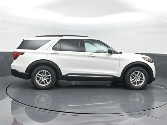 new 2025 Ford Explorer car, priced at $38,440