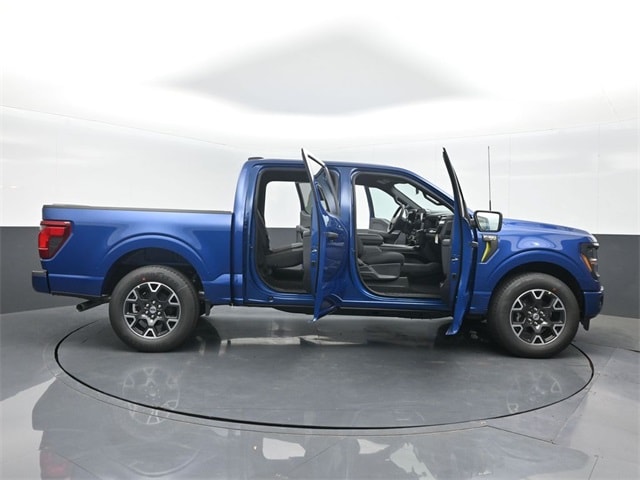 new 2025 Ford F-150 car, priced at $43,169