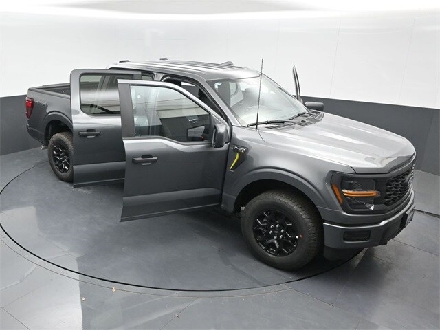 new 2025 Ford F-150 car, priced at $45,694