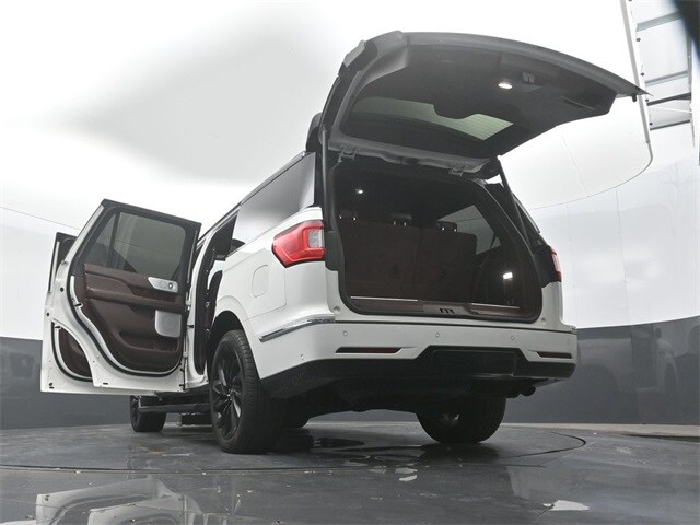 used 2021 Lincoln Navigator car, priced at $48,278