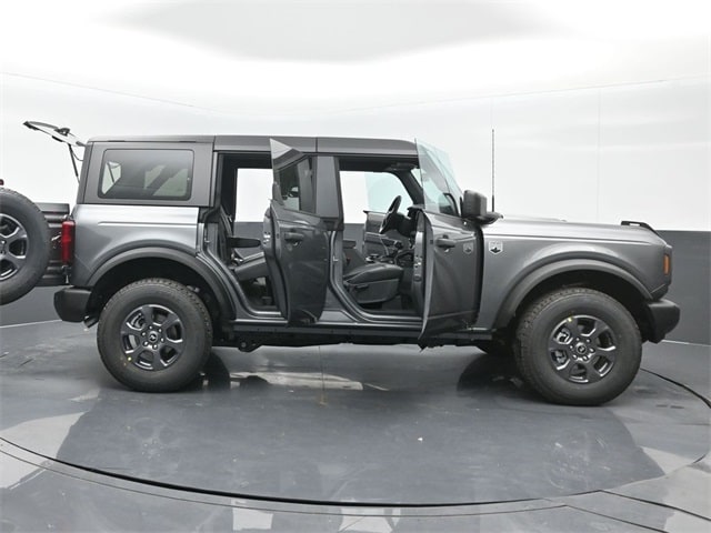 new 2024 Ford Bronco car, priced at $43,600