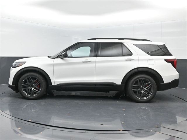 new 2025 Ford Explorer car, priced at $60,590