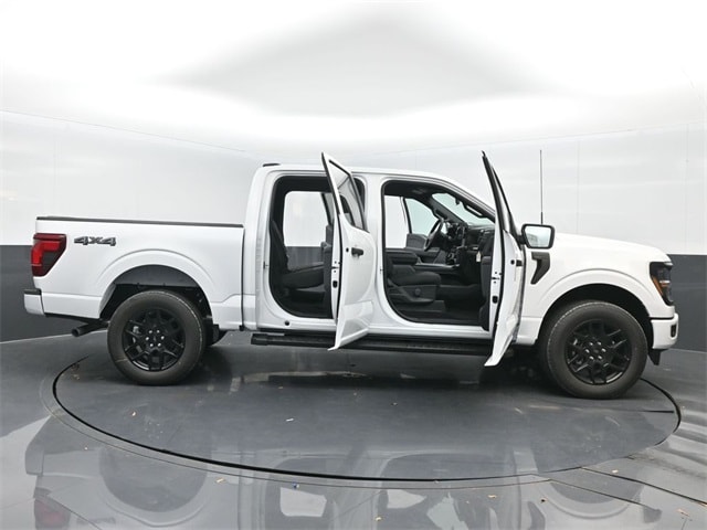 new 2024 Ford F-150 car, priced at $52,502