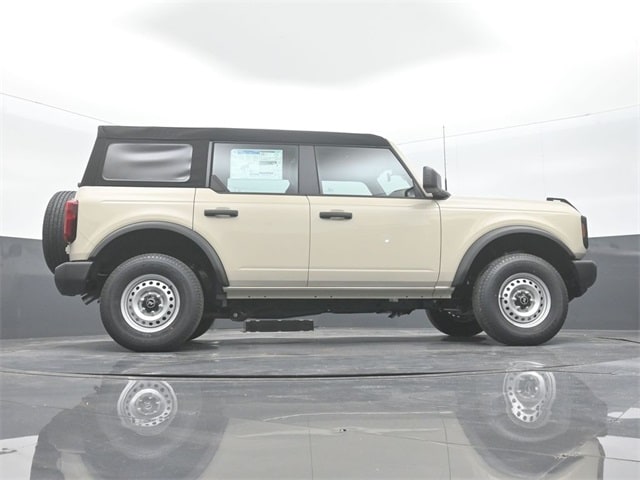 new 2025 Ford Bronco car, priced at $41,280