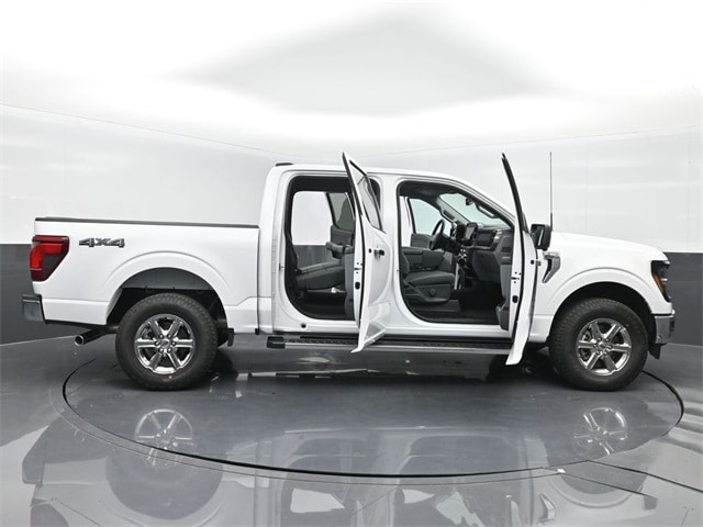 new 2024 Ford F-150 car, priced at $52,555