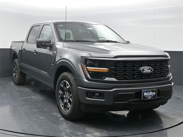 new 2025 Ford F-150 car, priced at $43,083