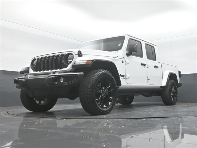 used 2024 Jeep Gladiator car, priced at $37,988