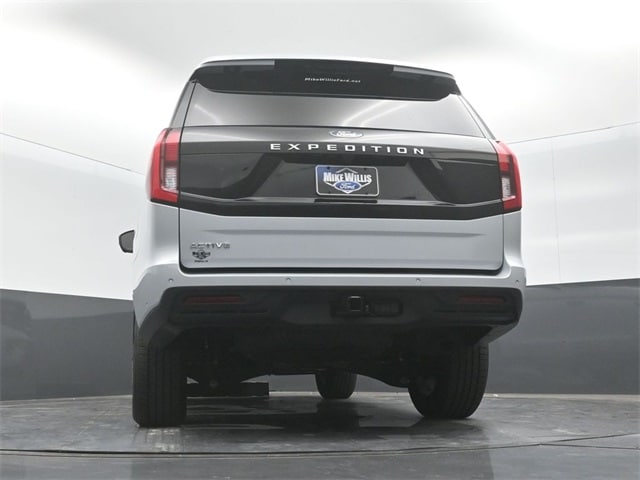 new 2025 Ford Expedition car, priced at $68,210