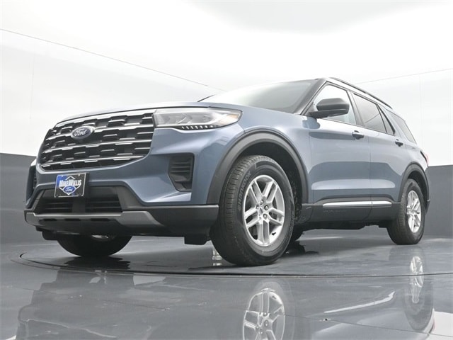 new 2025 Ford Explorer car, priced at $39,945