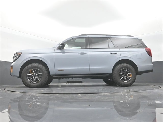 new 2025 Ford Expedition car, priced at $84,540
