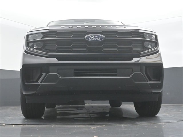 new 2025 Ford Expedition car, priced at $68,210