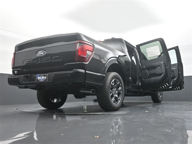 new 2025 Ford F-150 car, priced at $44,333