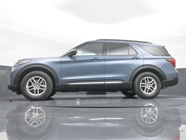 new 2025 Ford Explorer car, priced at $39,945