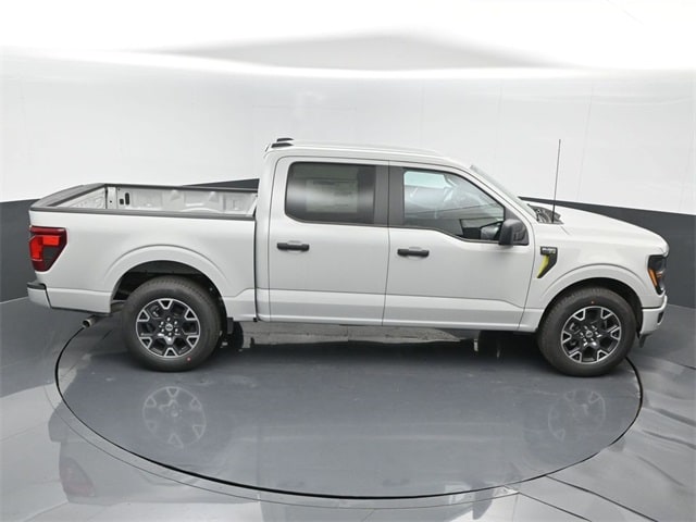 new 2024 Ford F-150 car, priced at $43,014