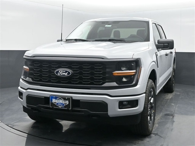 new 2025 Ford F-150 car, priced at $52,130