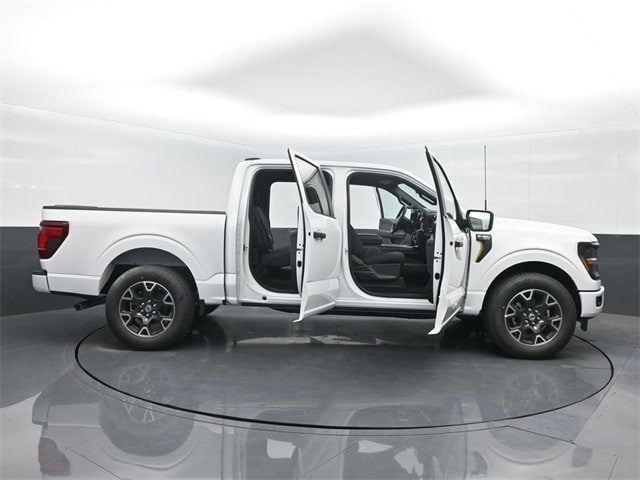 new 2025 Ford F-150 car, priced at $43,169
