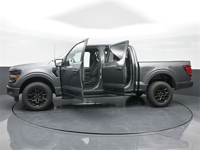 new 2024 Ford F-150 car, priced at $58,805