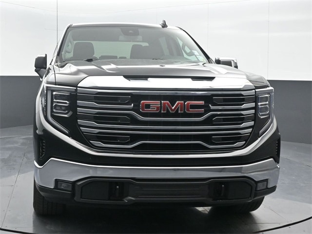 used 2022 GMC Sierra 1500 car, priced at $40,626