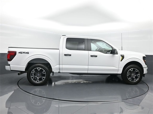 new 2024 Ford F-150 car, priced at $47,372