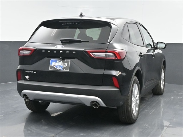 new 2025 Ford Escape car, priced at $30,140