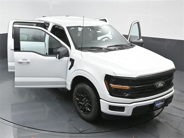 new 2024 Ford F-150 car, priced at $59,735