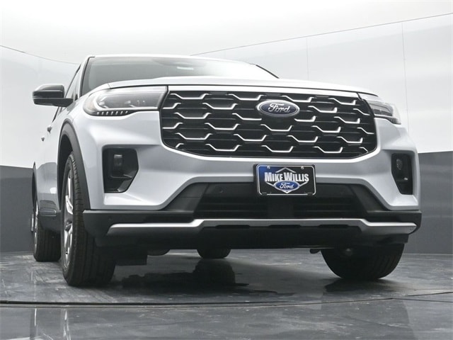 new 2025 Ford Explorer car, priced at $50,345