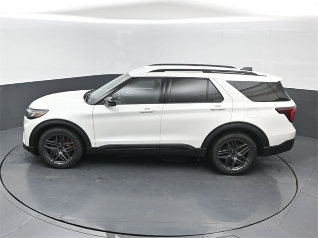 new 2025 Ford Explorer car, priced at $54,660