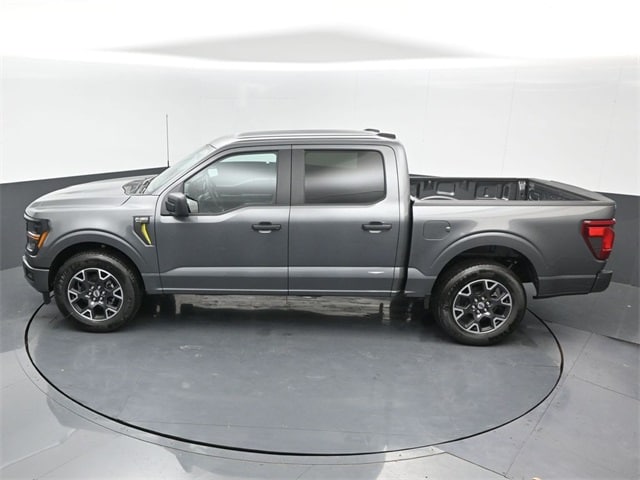 new 2025 Ford F-150 car, priced at $43,083