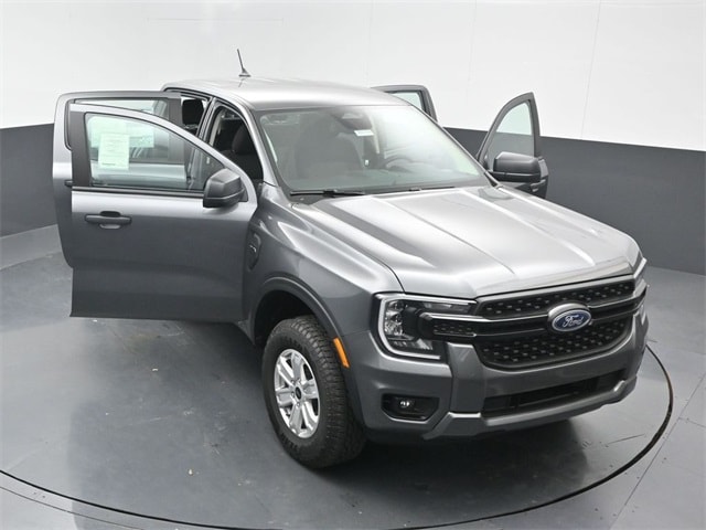 new 2025 Ford Ranger car, priced at $33,725