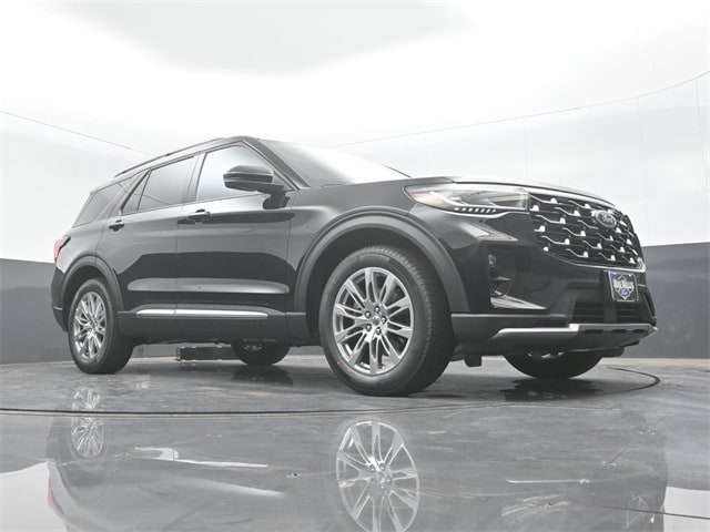 new 2025 Ford Explorer car, priced at $50,195