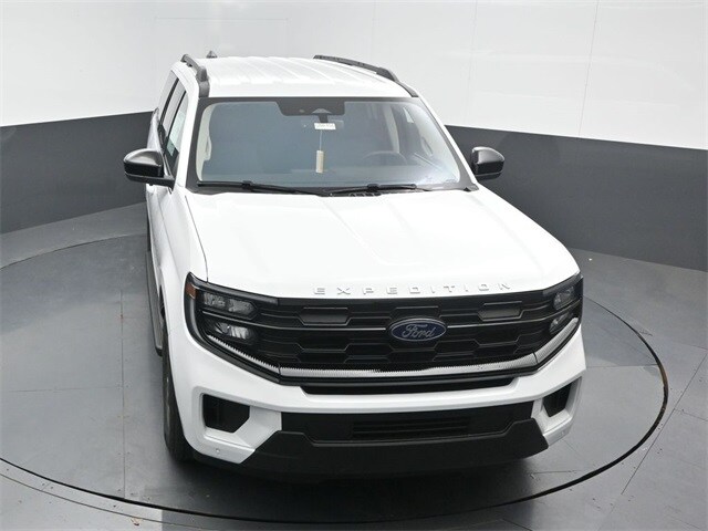 new 2025 Ford Expedition car, priced at $63,995