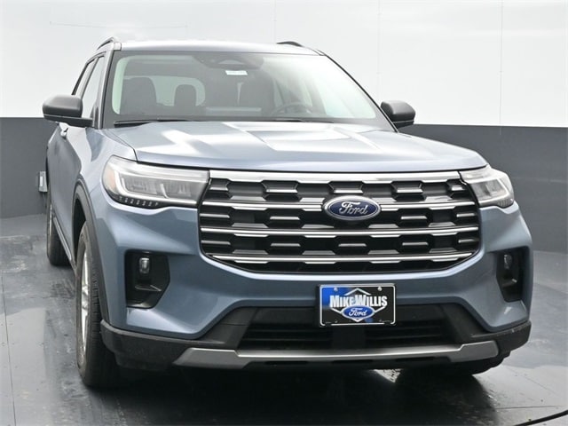 new 2025 Ford Explorer car, priced at $41,805