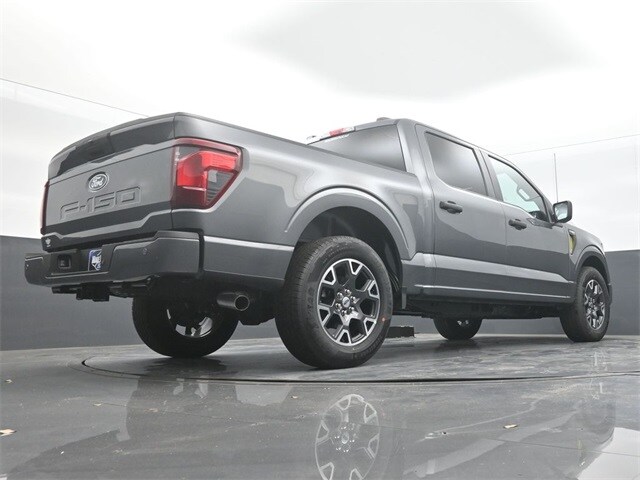 new 2025 Ford F-150 car, priced at $43,083