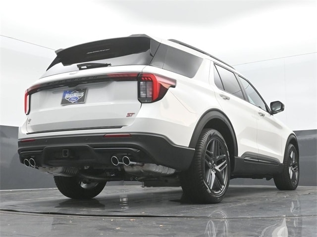 new 2025 Ford Explorer car, priced at $61,620