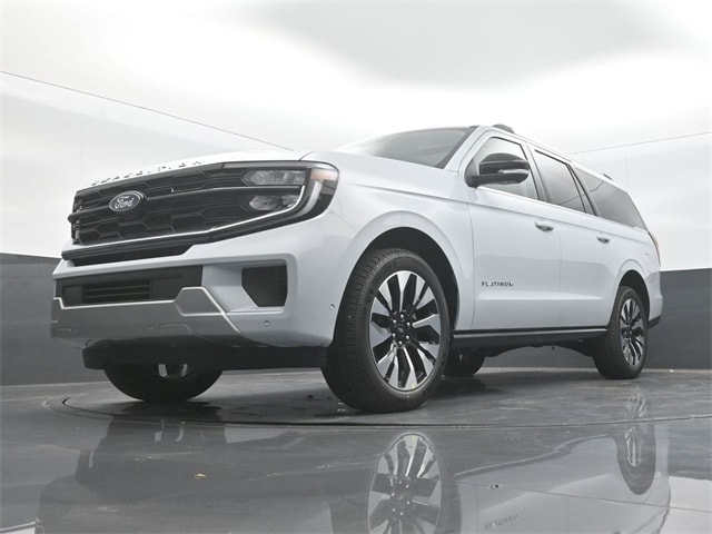 new 2025 Ford Expedition car, priced at $82,435