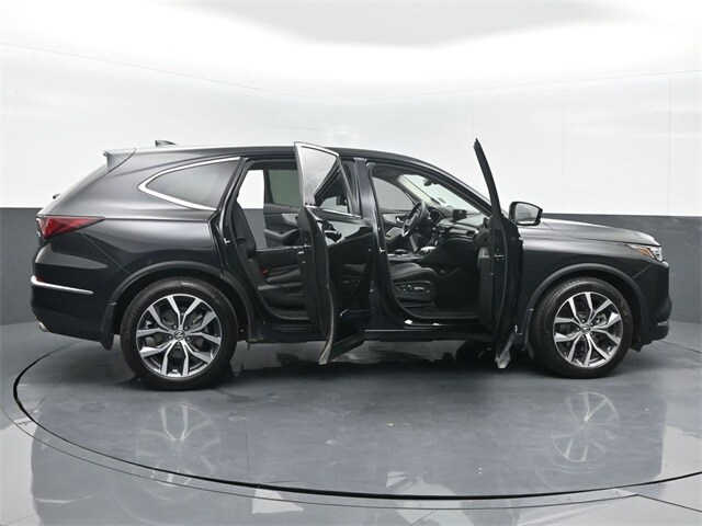 used 2023 Acura MDX car, priced at $40,649