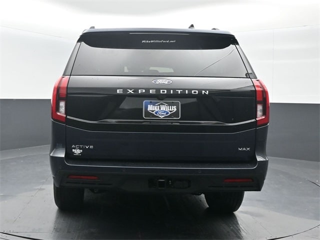 new 2025 Ford Expedition car, priced at $71,705