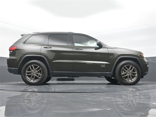 used 2016 Jeep Grand Cherokee car, priced at $14,626