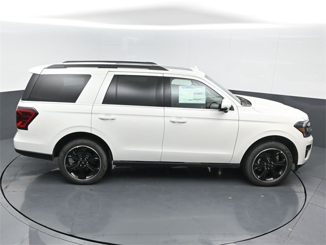 new 2024 Ford Expedition car, priced at $72,460