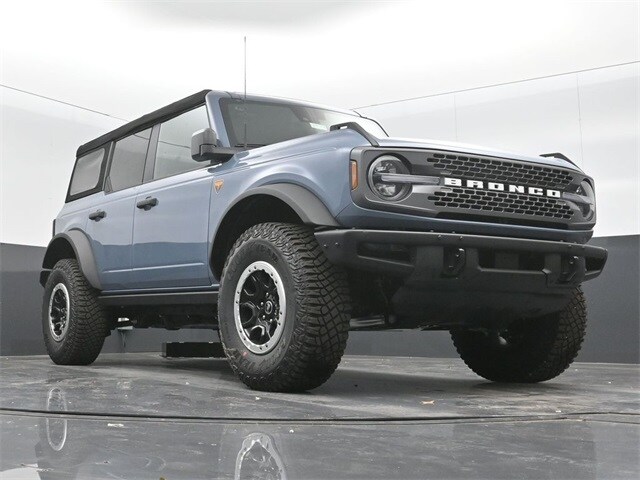 new 2024 Ford Bronco car, priced at $57,305