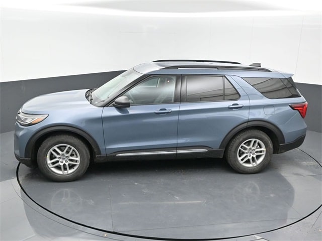 new 2025 Ford Explorer car, priced at $41,805