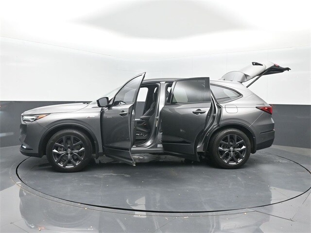 used 2023 Acura MDX car, priced at $43,992