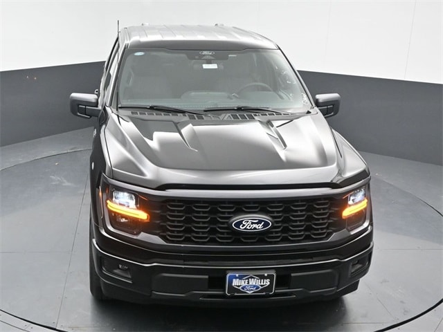 new 2025 Ford F-150 car, priced at $44,333
