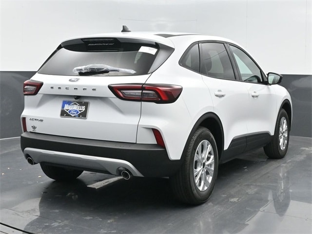 new 2025 Ford Escape car, priced at $29,985