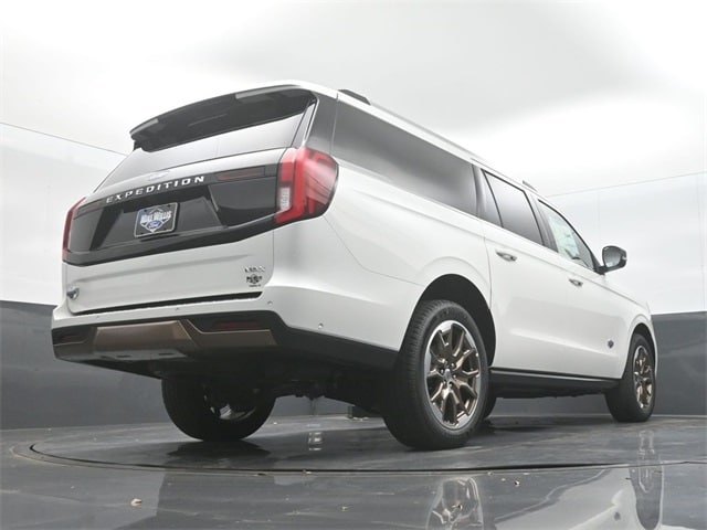 new 2025 Ford Expedition car, priced at $89,845