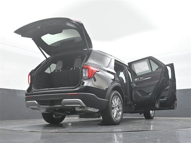new 2025 Ford Explorer car, priced at $50,195